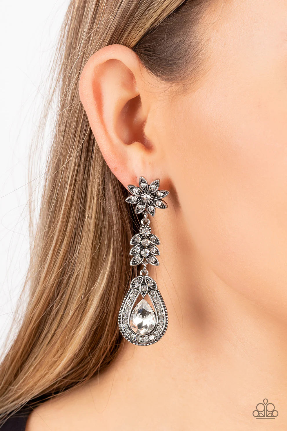Paparazzi Floral Fantasy - White Earring