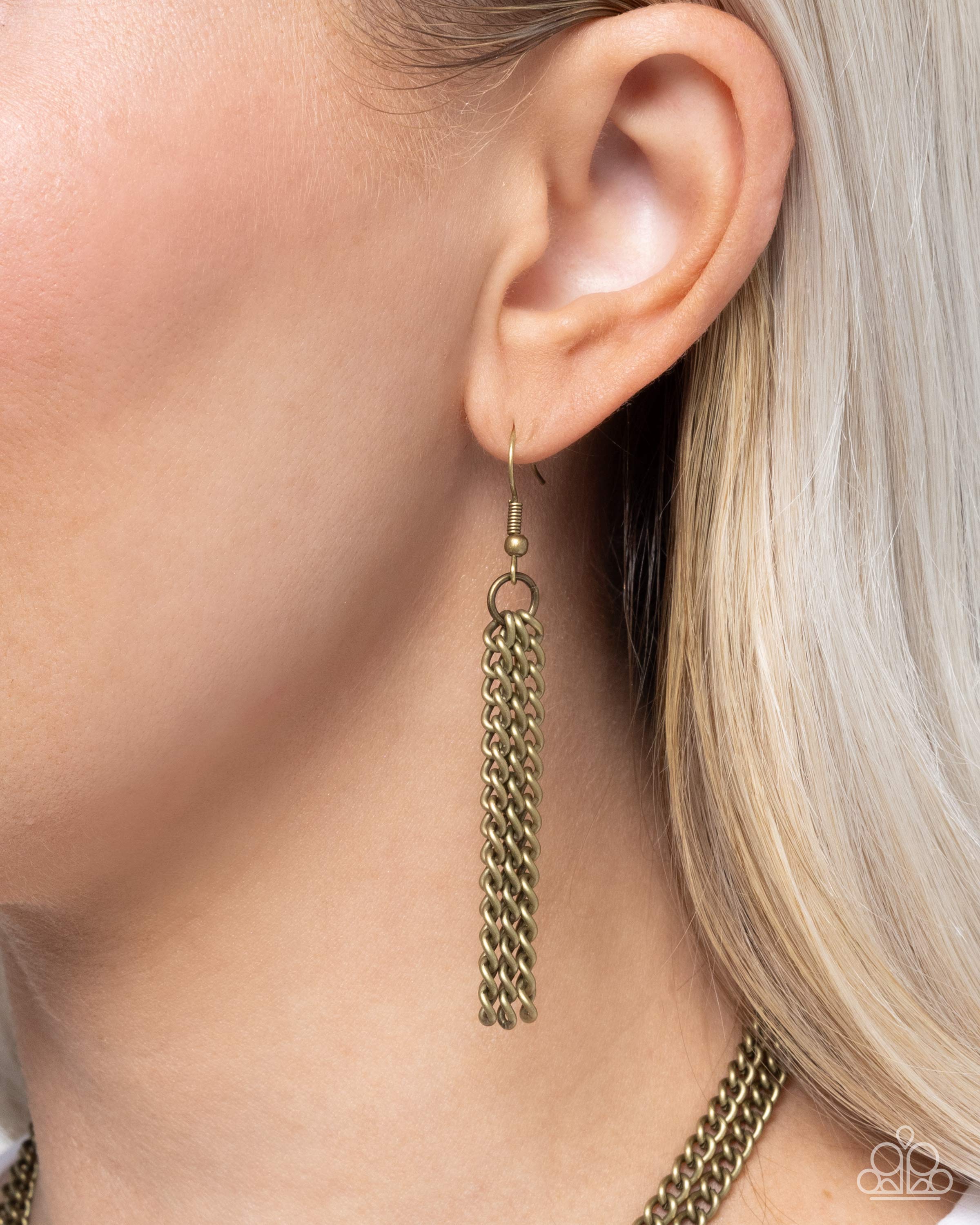 Layered Longhorn - Brass Necklace