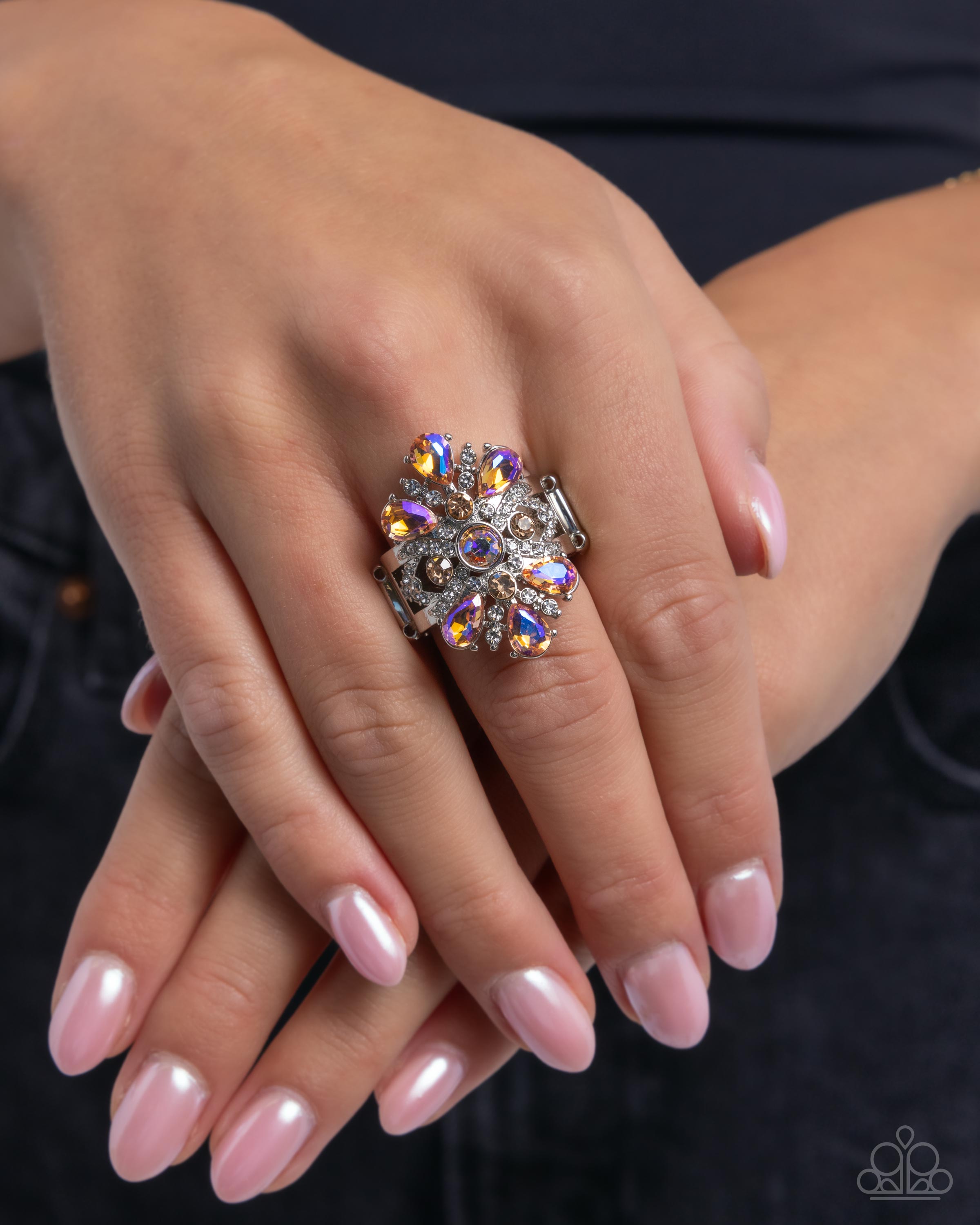 Pronged Panorama - Orange