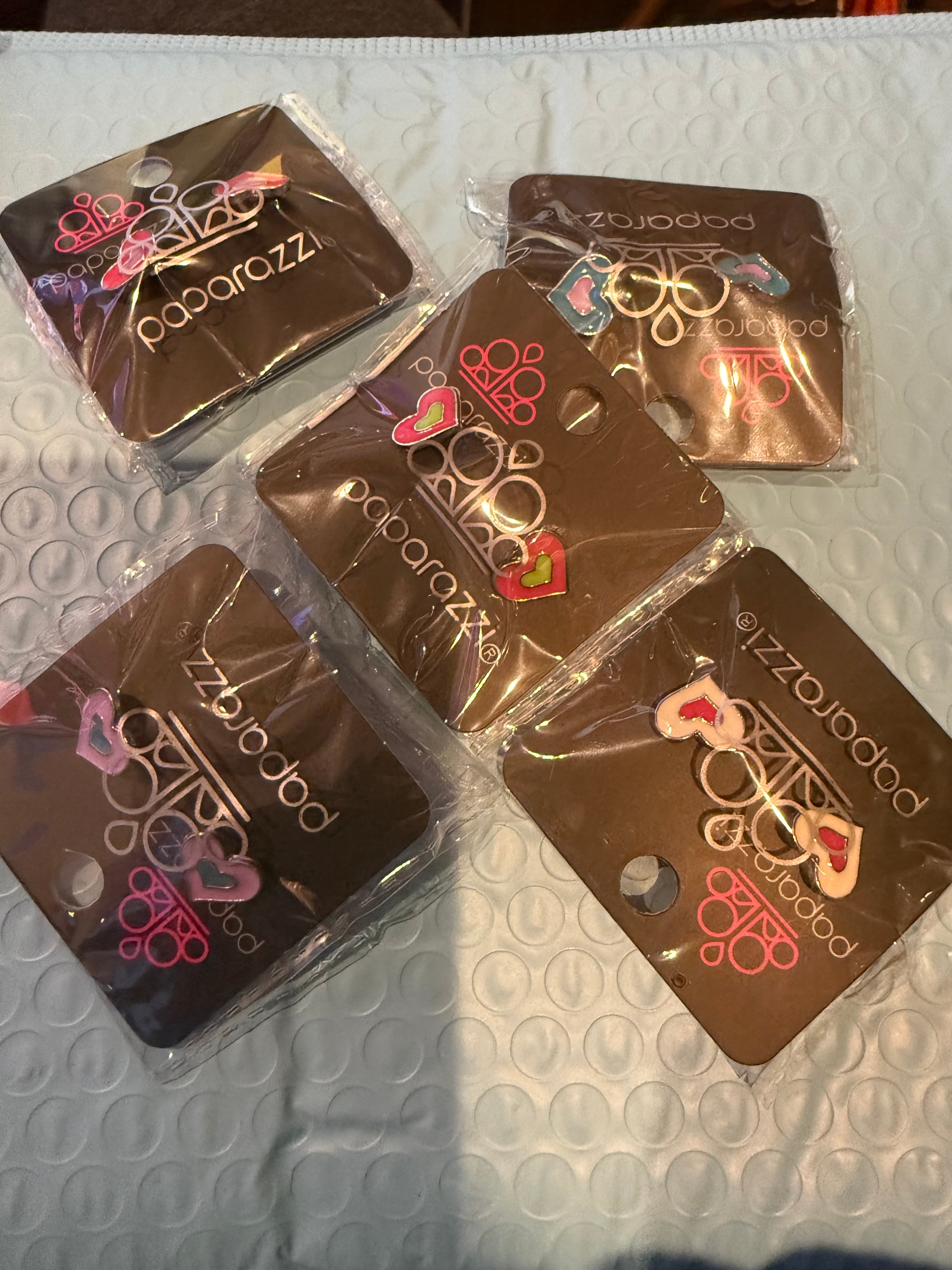 Starlet Shimmer Groovy Hearts Earrings