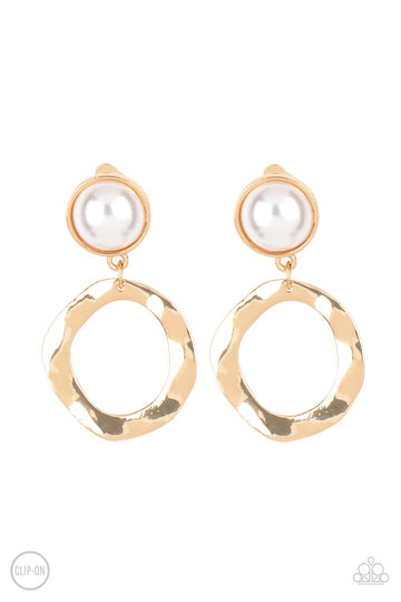 Vintage Veracity - Gold Earring