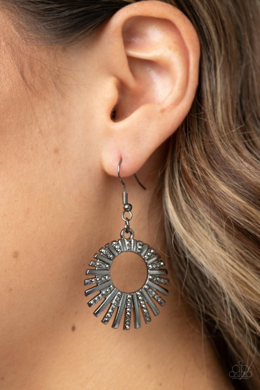 Rebel Resplendence - Black Earring