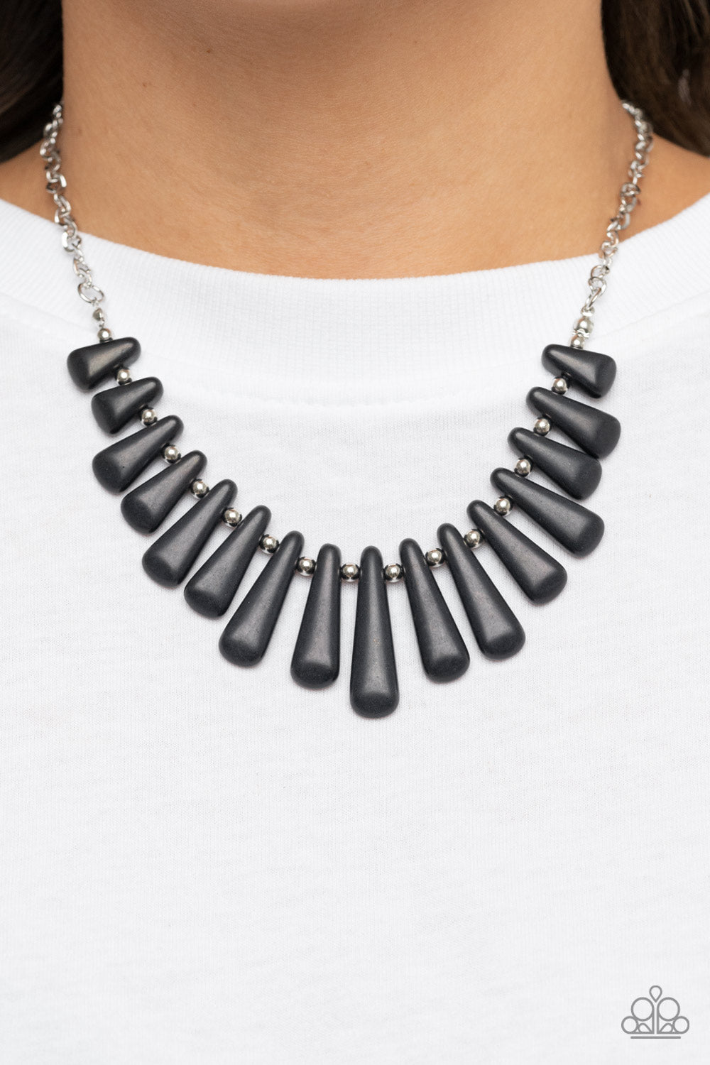 Mojave Empress - Black Necklace