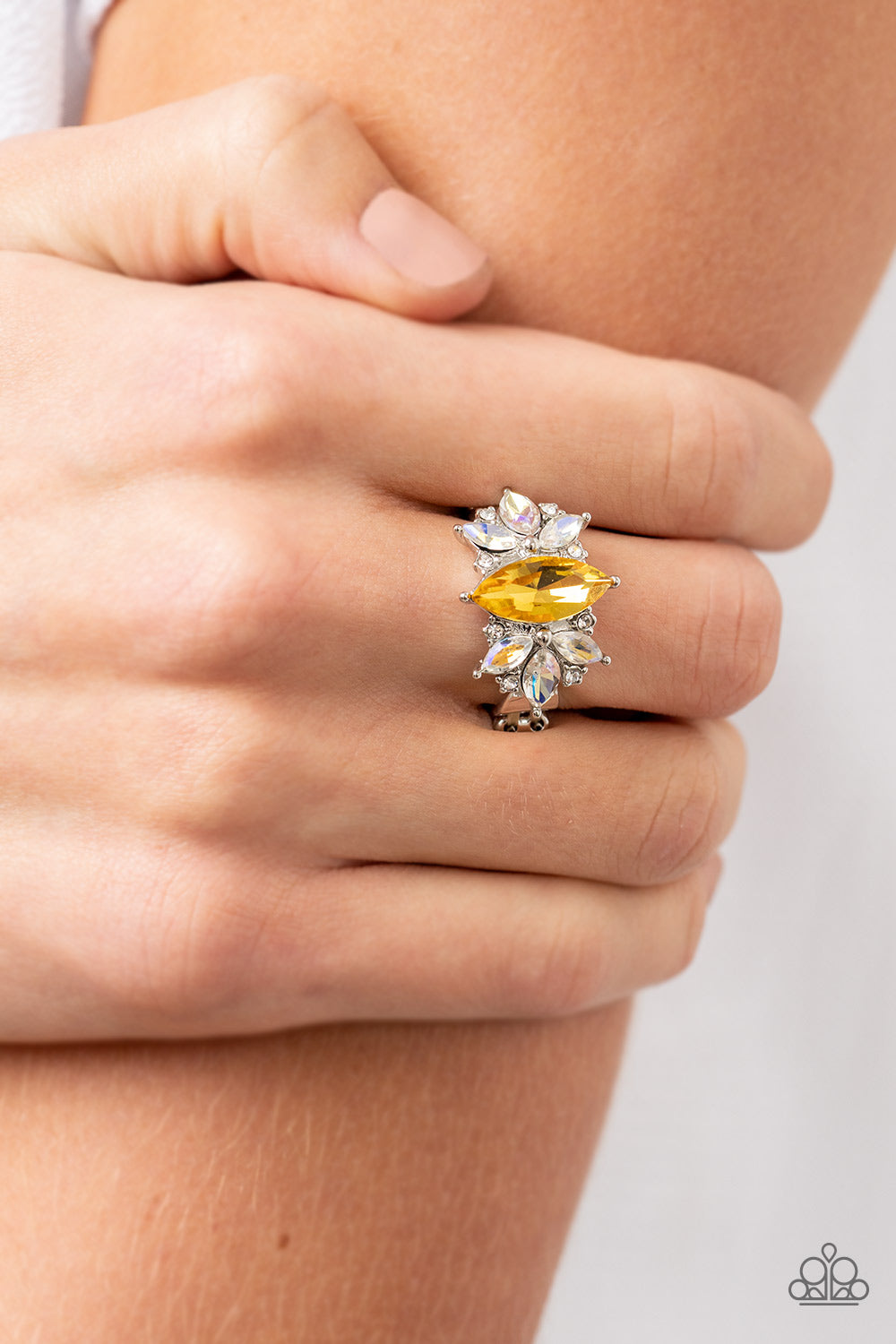 Luxury Luster - Yellow Ring