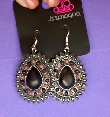Sagebrush Sabbatical Black Earring